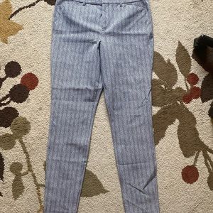 BRAND NEW!!!!  Tags still on Old Navy pixie pants. Size 10